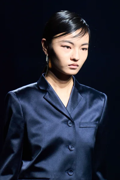 Look 77